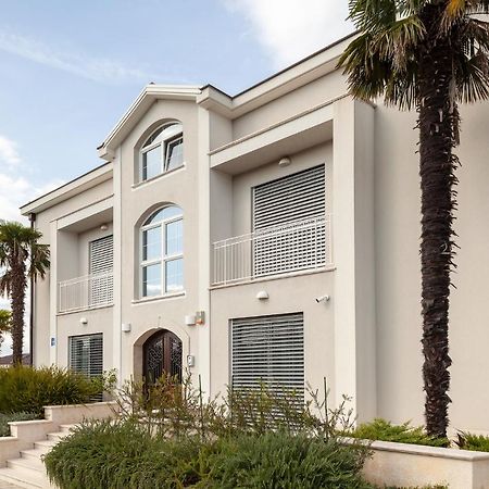Luxury Apartments Vila Carissa Malinska Exterior foto